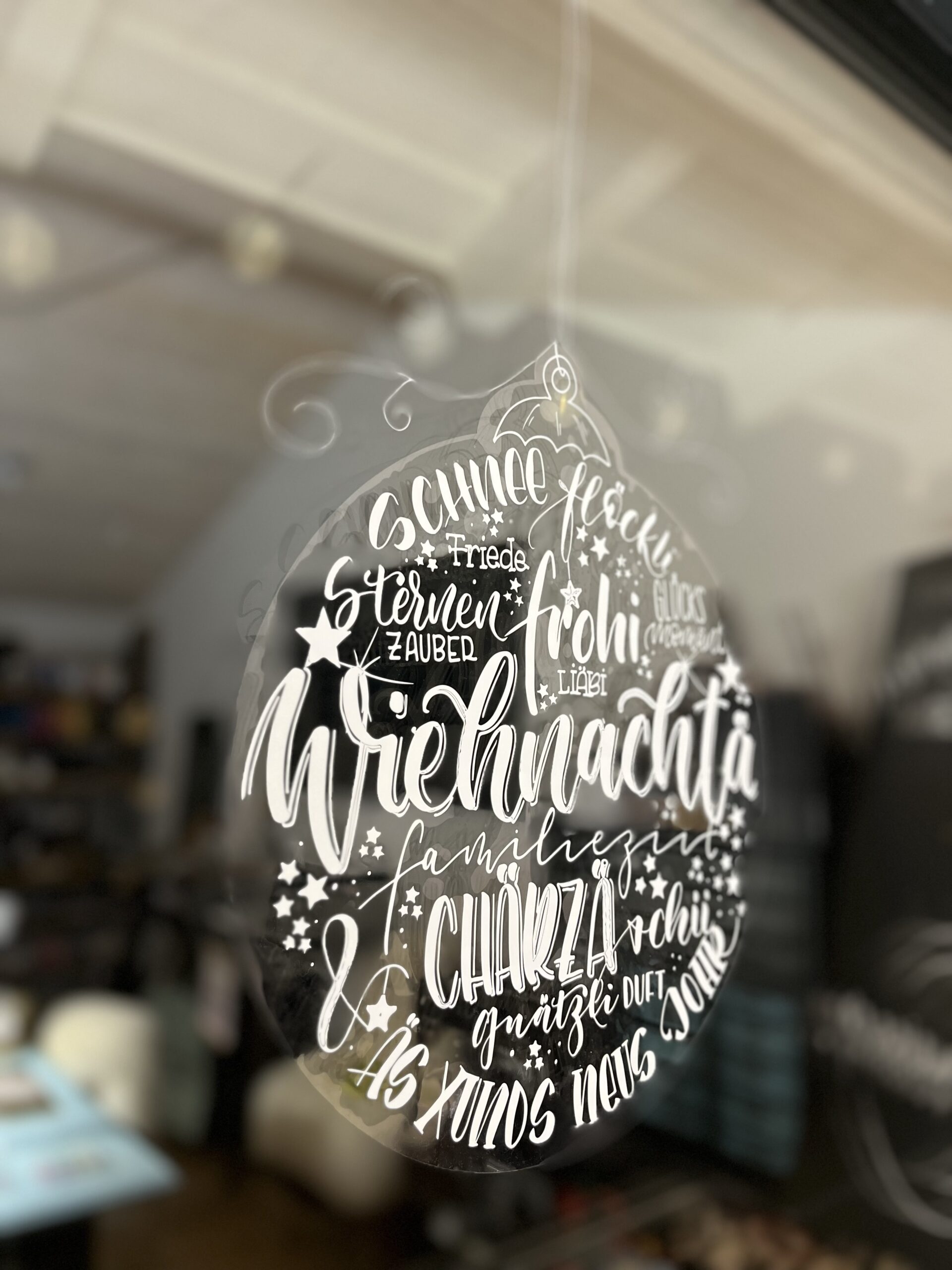 Fenstertattoo Weihnachtskugel & Christbaum – Bild 4